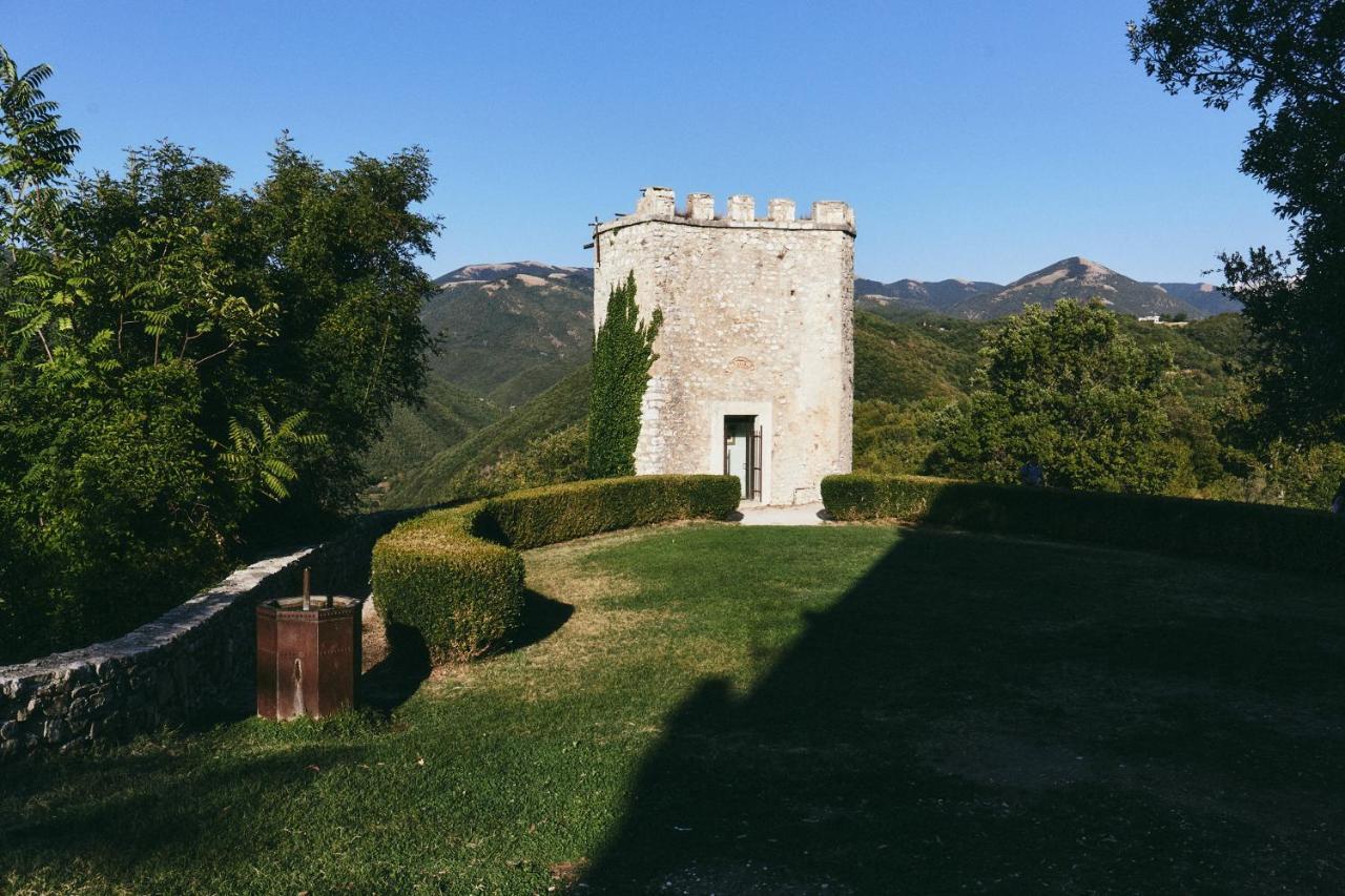 Albergo Diffuso Crispolti Labro Bagian luar foto
