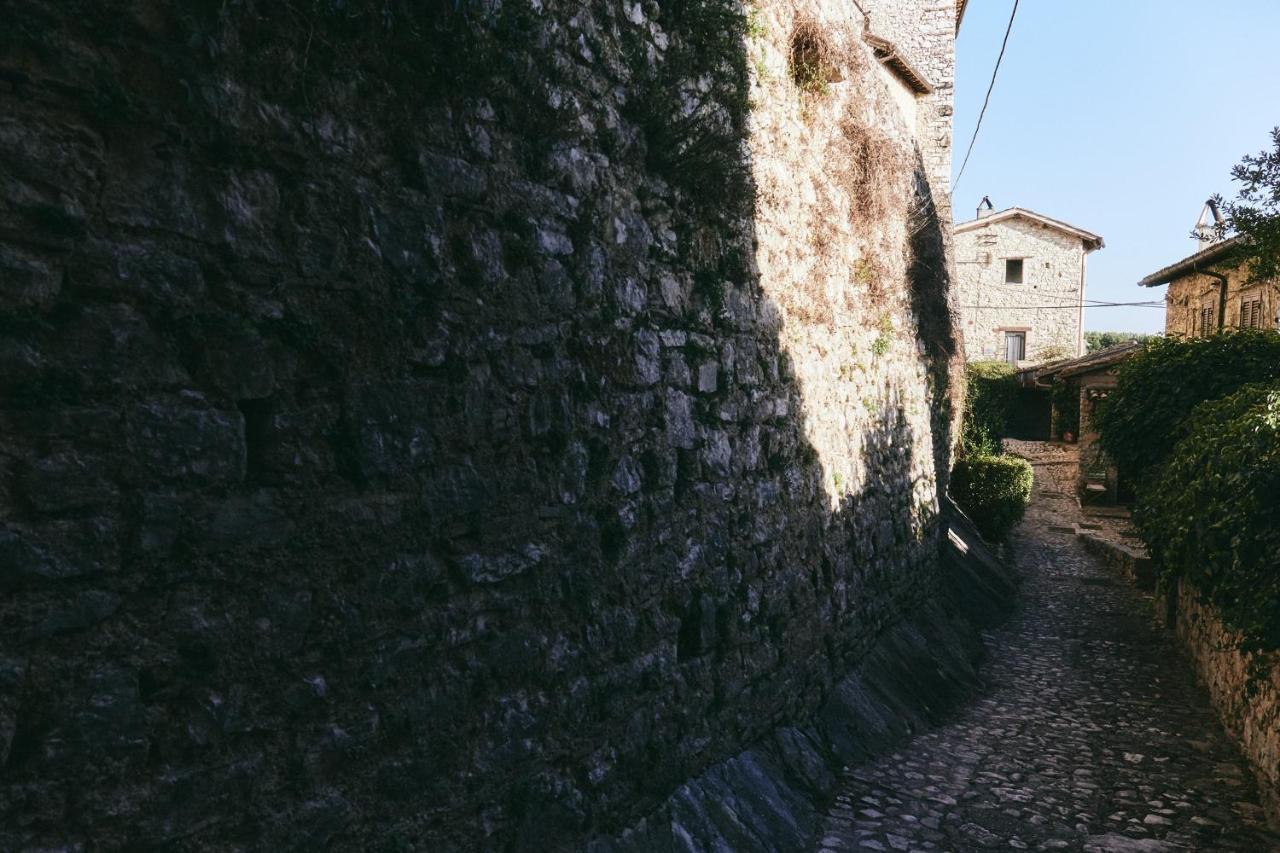 Albergo Diffuso Crispolti Labro Bagian luar foto