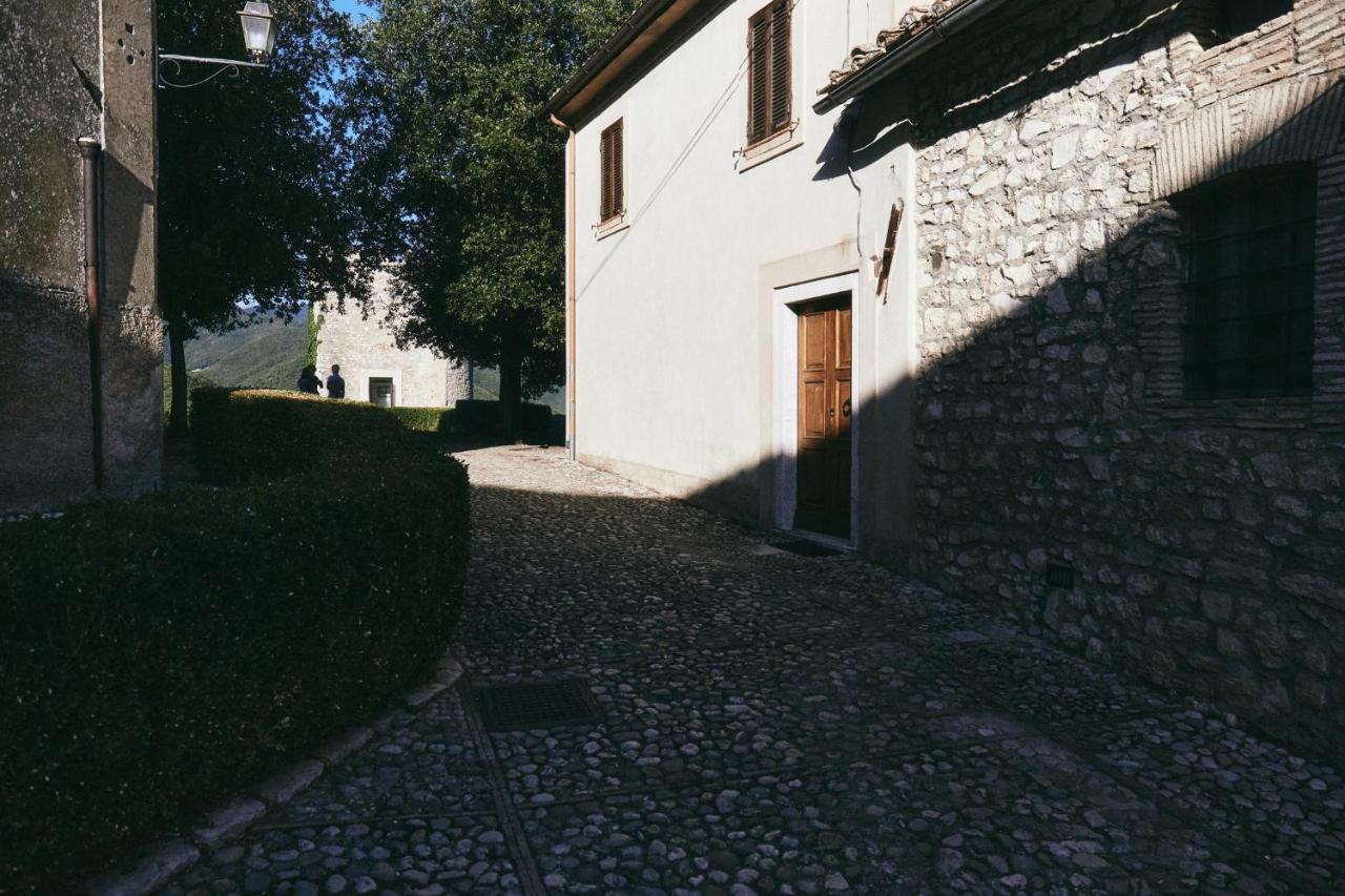 Albergo Diffuso Crispolti Labro Bagian luar foto