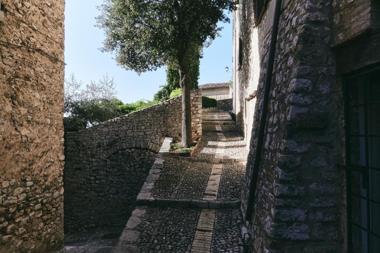 Albergo Diffuso Crispolti Labro Bagian luar foto