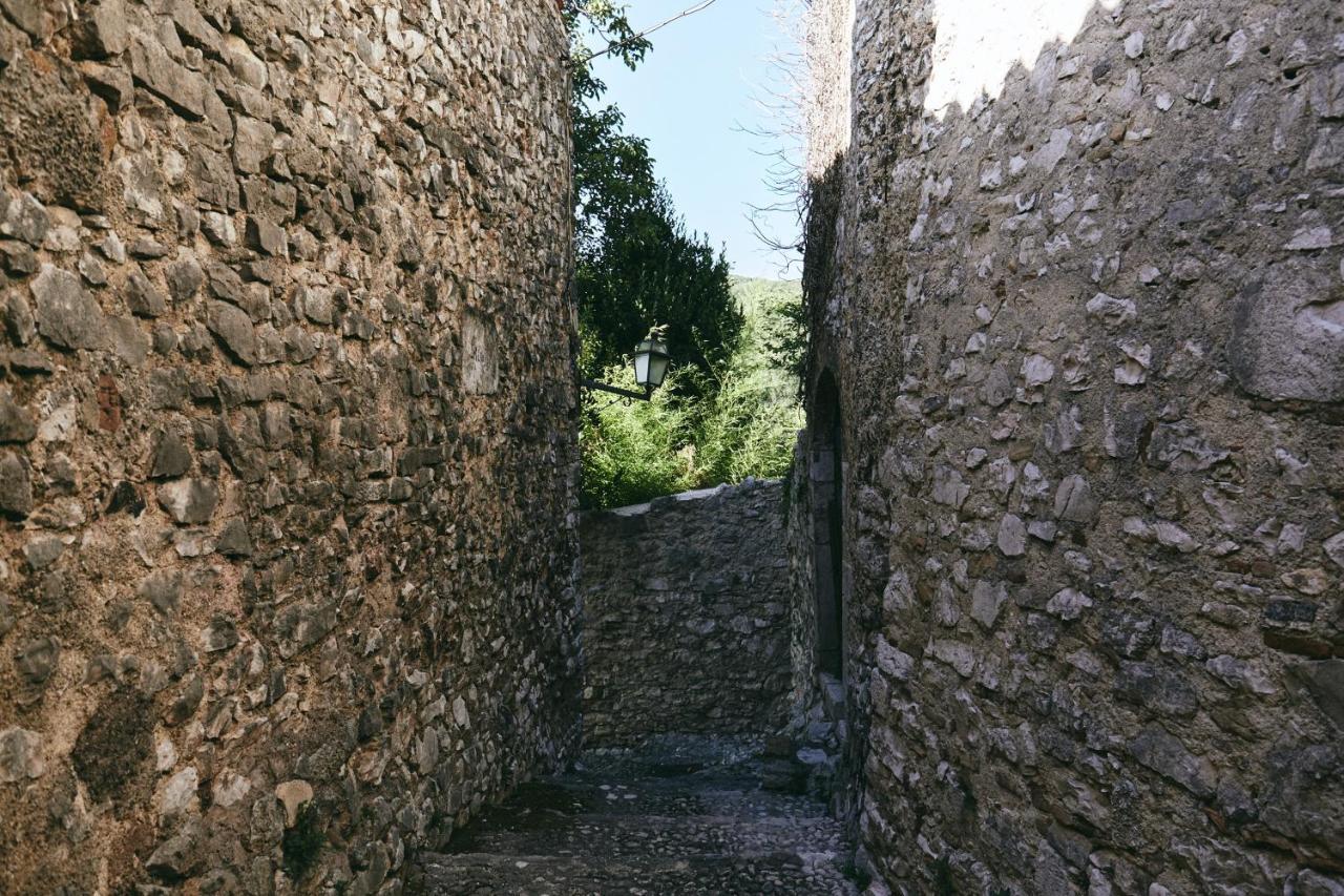 Albergo Diffuso Crispolti Labro Bagian luar foto