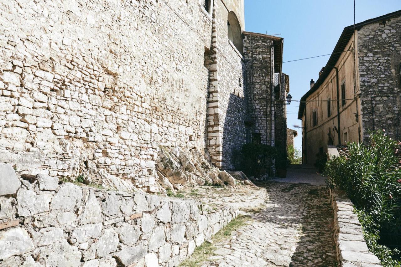 Albergo Diffuso Crispolti Labro Bagian luar foto