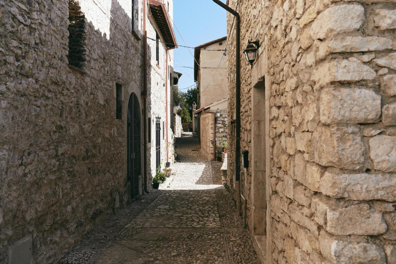 Albergo Diffuso Crispolti Labro Bagian luar foto