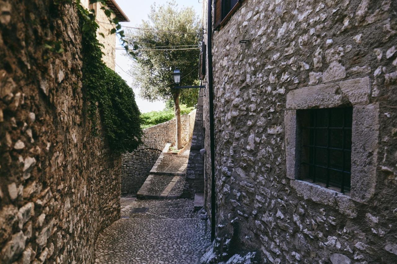 Albergo Diffuso Crispolti Labro Bagian luar foto